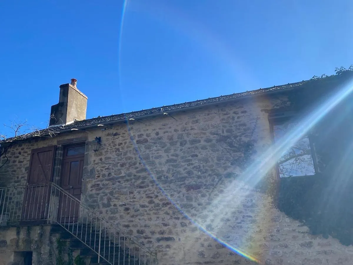 Appartement A La Campagne Flavin فرنسا